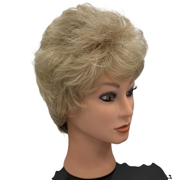 Tony of Beverly Petite Paula Wig Elura Blend Synthetic Color 16/22 Made in Japan main image 4